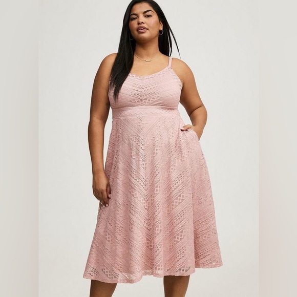 torrid Dresses & Skirts - Torrid Pale Mauve Midi Lace Skater Dress - New - Size 26 (4)